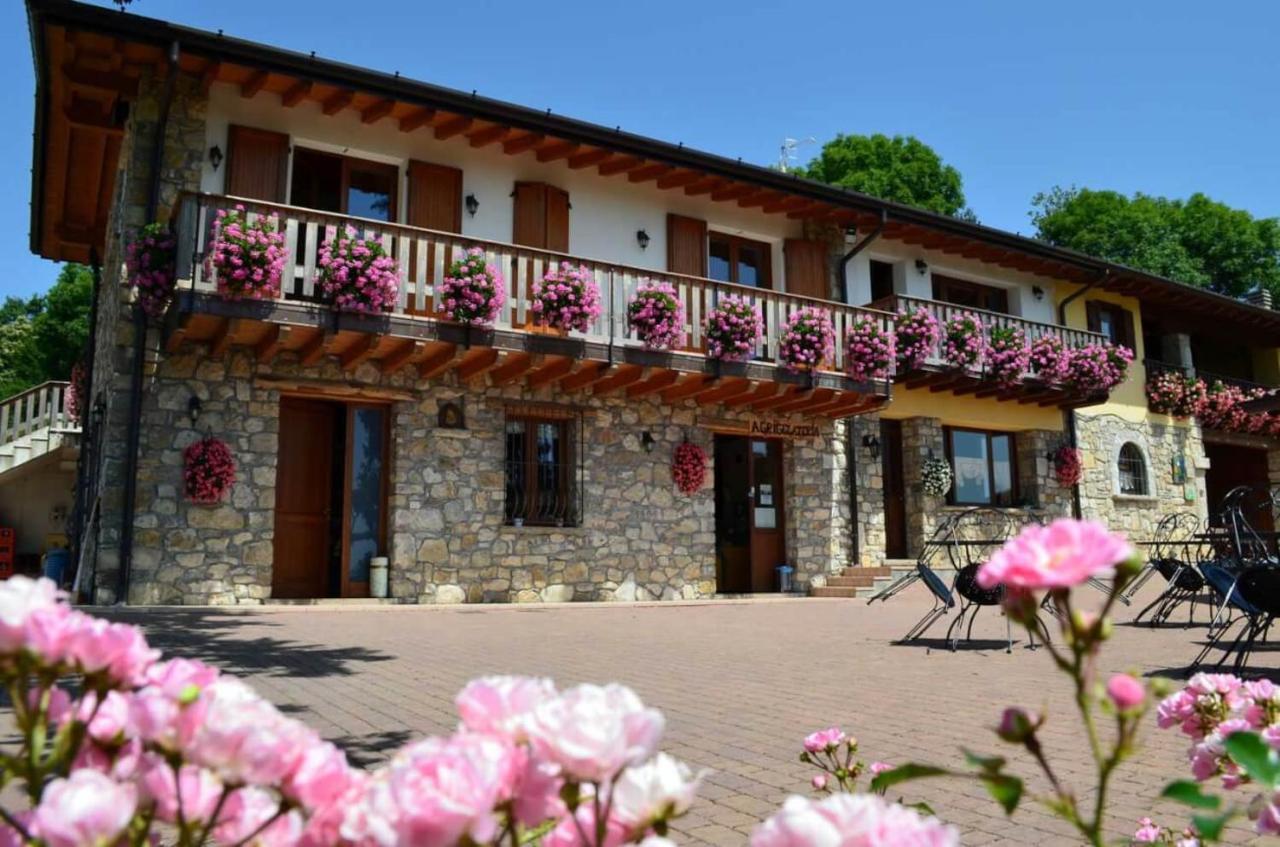 Serle Agriturismo Dell'Altopiano מראה חיצוני תמונה